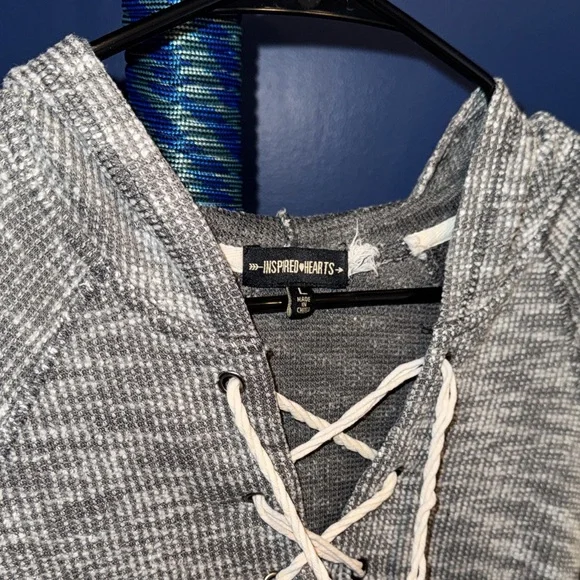 Inspired Hearta- Women’s Grey and White Striped Hoodie Size Large - Picture 7 of 14